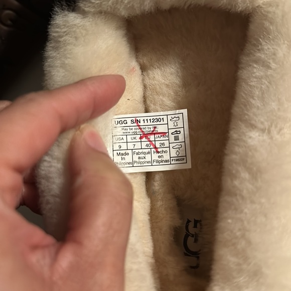 Women’s UGG Dakota Spill Seam Chestnut - Picture 4 of 6